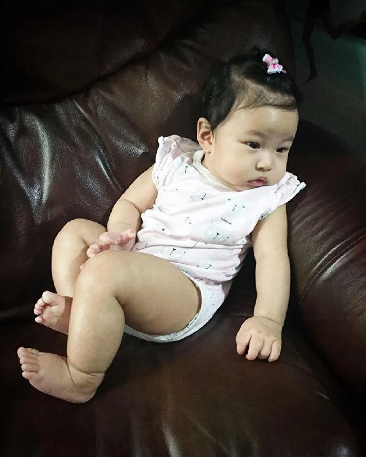 สิบคะแนนให้ น้องปริม ลูกสาวเบนซ์-มิค โพสท่าเริ่ดได้อีก