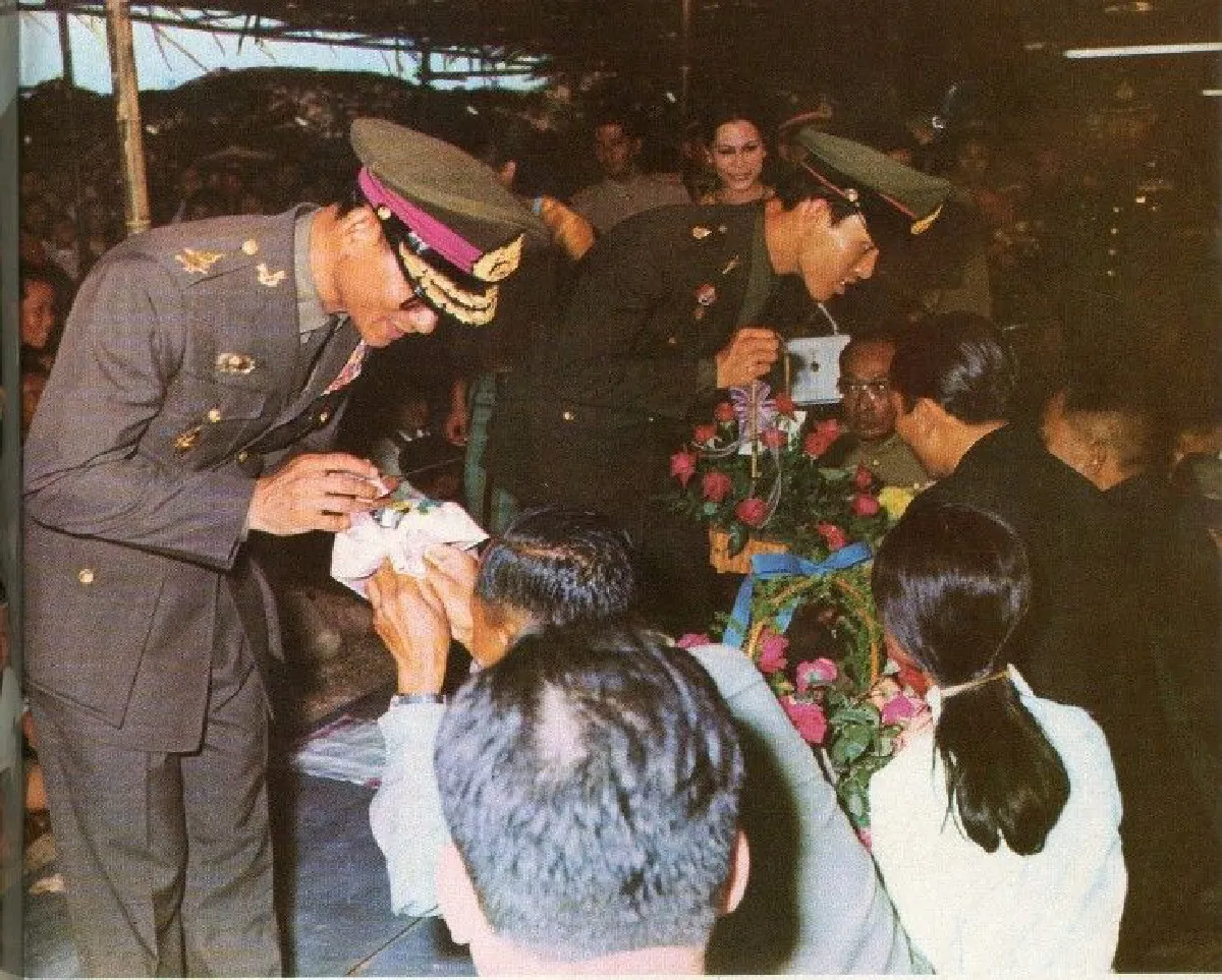 ภาพประทับใจ "สมเด็จพระบรมฯกับพระราชบิดา"