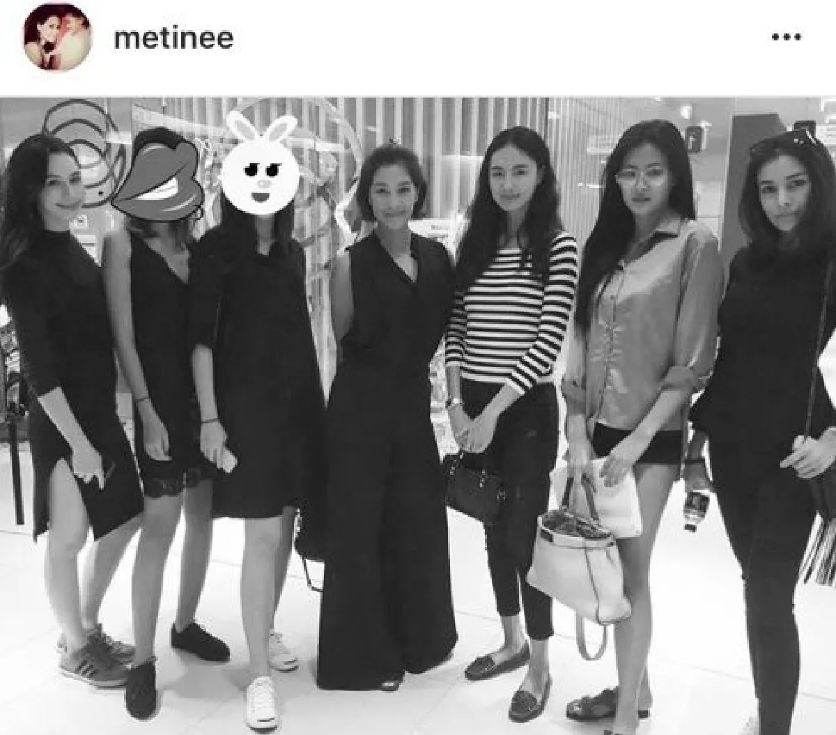 5 สาวลูกทีม บี น้ำทิพย์ อวดหุ่นแซ่บของจริงไม่ต้องพูดเยอะ