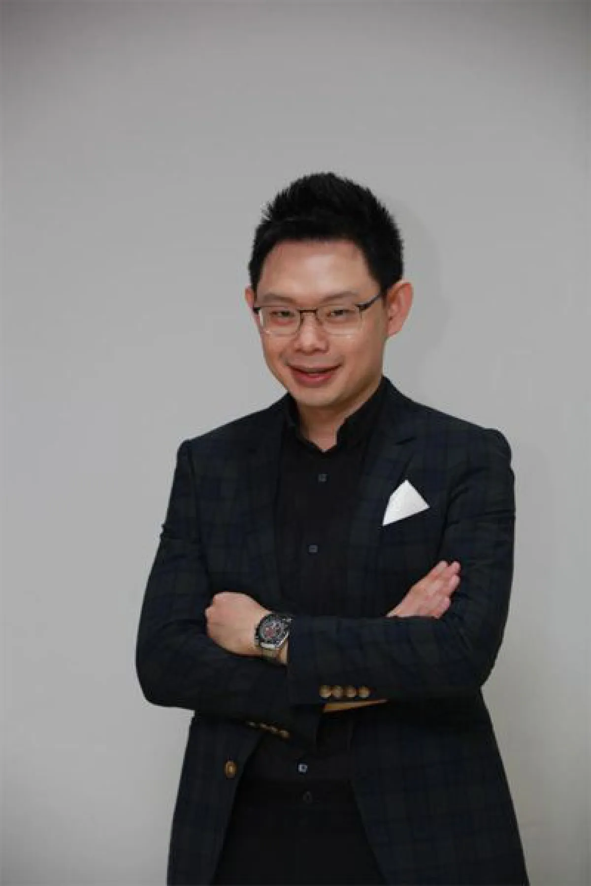 คงเกียรติ ฉัตรหิรัญทรัพย์ จากเภสัชกรสู่นักพูดสร้างแรงบันดาลใจ