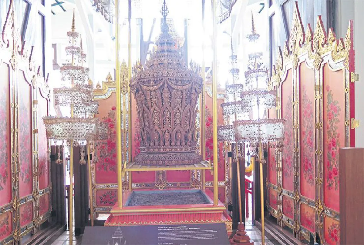 พระโกศจันทน์