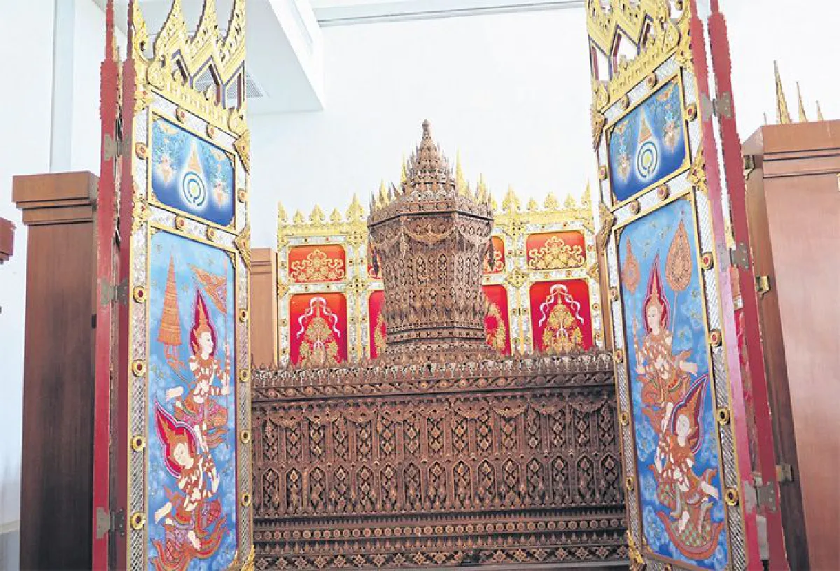 พระโกศจันทน์