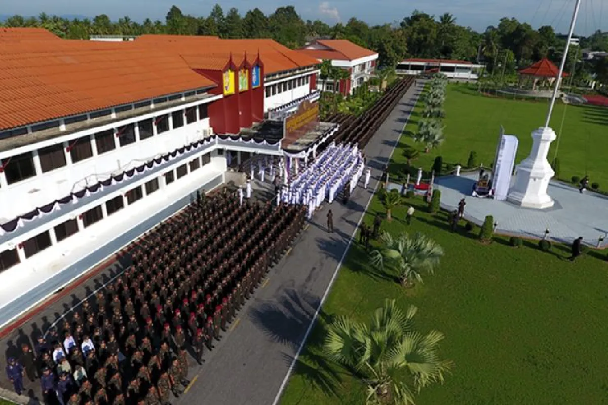 แม่ทัพภาค4นำทหารรวมพลังแสดงความภักดี