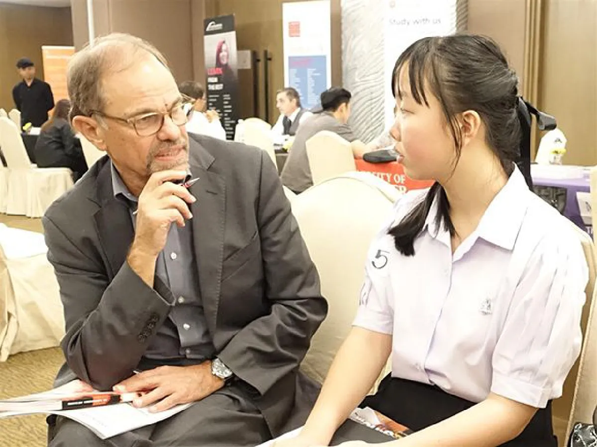 "ความรู้" จะมาคู่กับ "ประสบการณ์" ใน UK University Interview Day 2017 โอกาสแห่งความสำเร็จอยู่ตรงหน้าคุณ