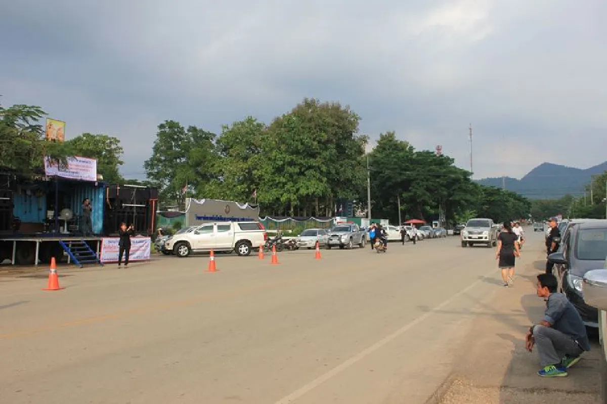 ชาวบ้านขวางประชุมขยายกำลังผลิตไฟฟ้าแม่เมาะ