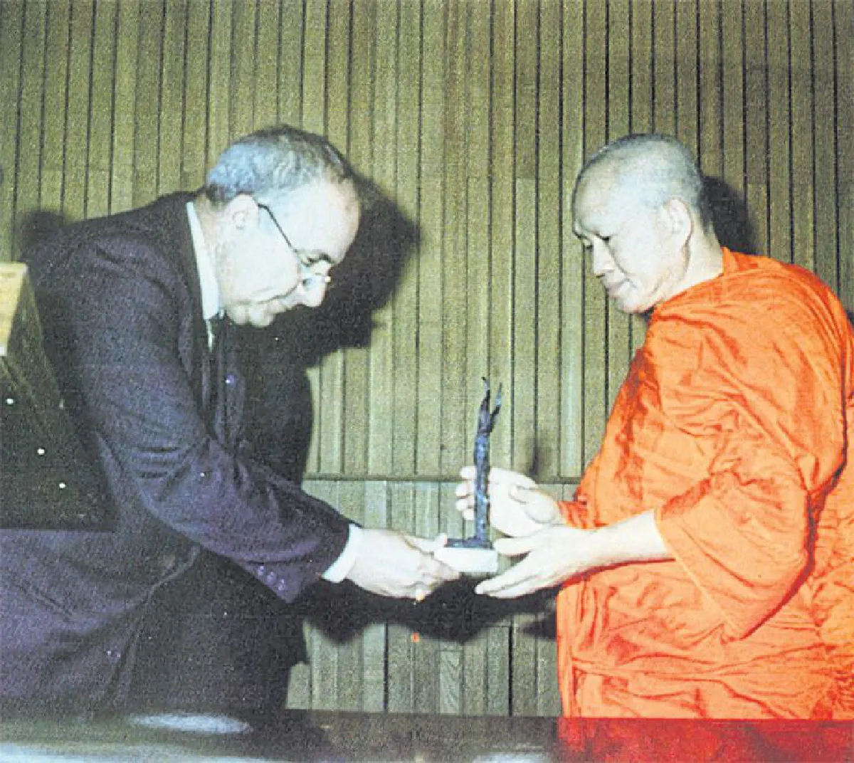 แวดวงสงฆ์