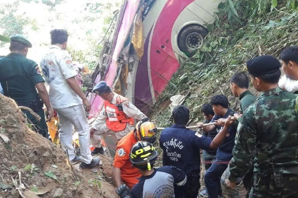 "ยกระดับคนขับให้เป็นกัปตัน"...ถอดบทเรียนอุบัติเหตุรถทัวร์ตกเหว18ศพ