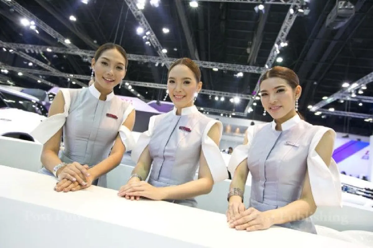 สวยได้ไม่ต้องเซ็กซี่!ยลโฉมใหม่สาวๆ"พริตตี้ มอเตอร์เอ็กซ์โป 2016"