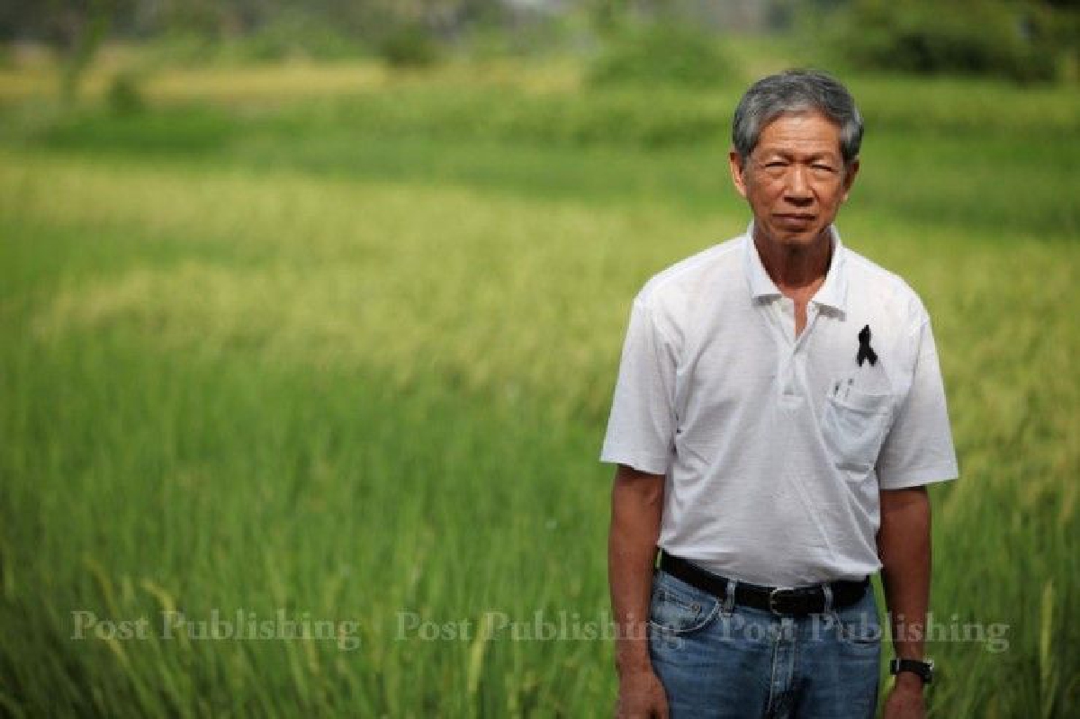 "เมื่อทุกข์มากๆ วันนึงชาวนาจะตาสว่างเอง" เดชา ศิริภัทร ปราชญ์ชาวนา "เมื่อทุกข์มากๆ วันนึงชาวนาจะตาสว่างเอง" เดชา ศิริภัทร ปราชญ์ชาวนา
