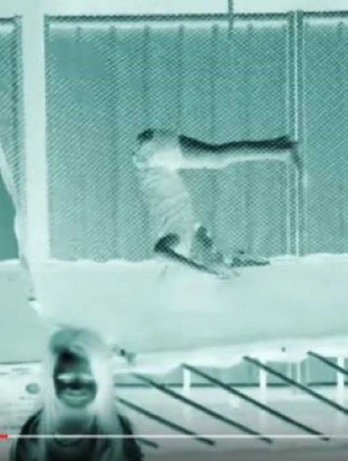 เพจดังเตือนเครื่องเล่น"แทรมโปลิน"กระโดดผิดท่าเสี่ยงอัมพาต