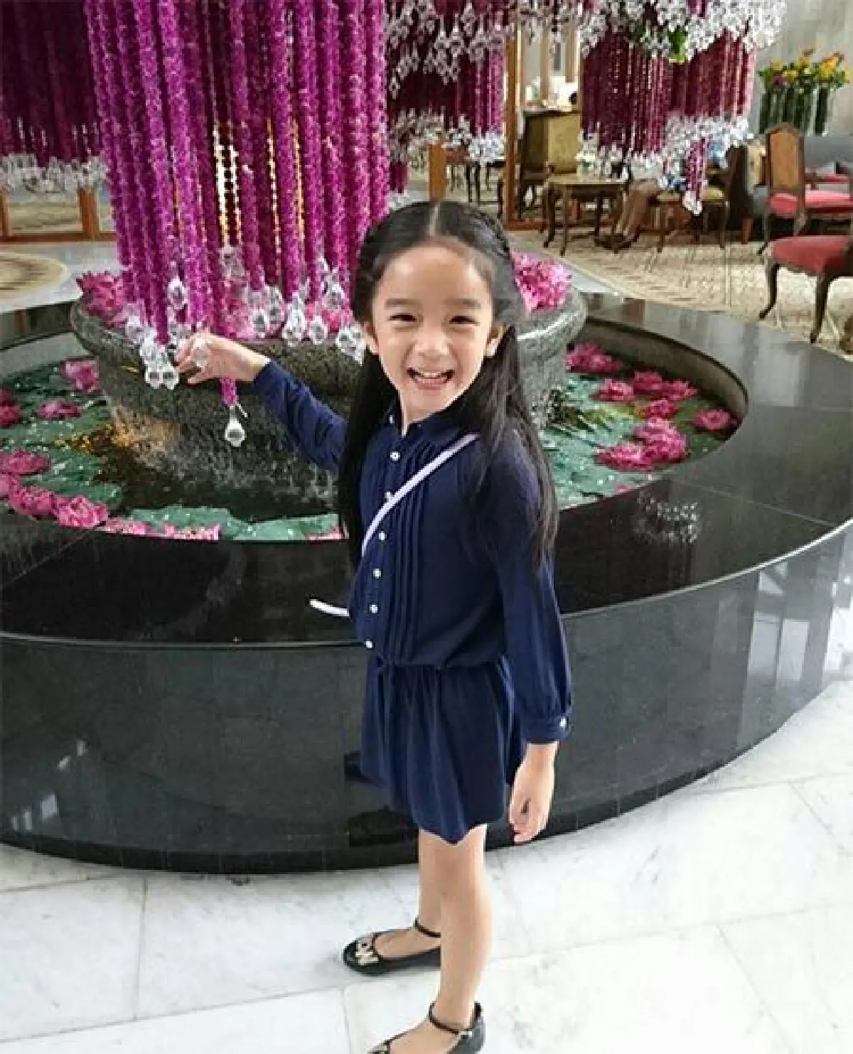 10 ภาพ น้องณดา-ณดล ลูกแม่กบ สุวนันท์ ยิ่งโตยิ่งน่ารักหนักมาก