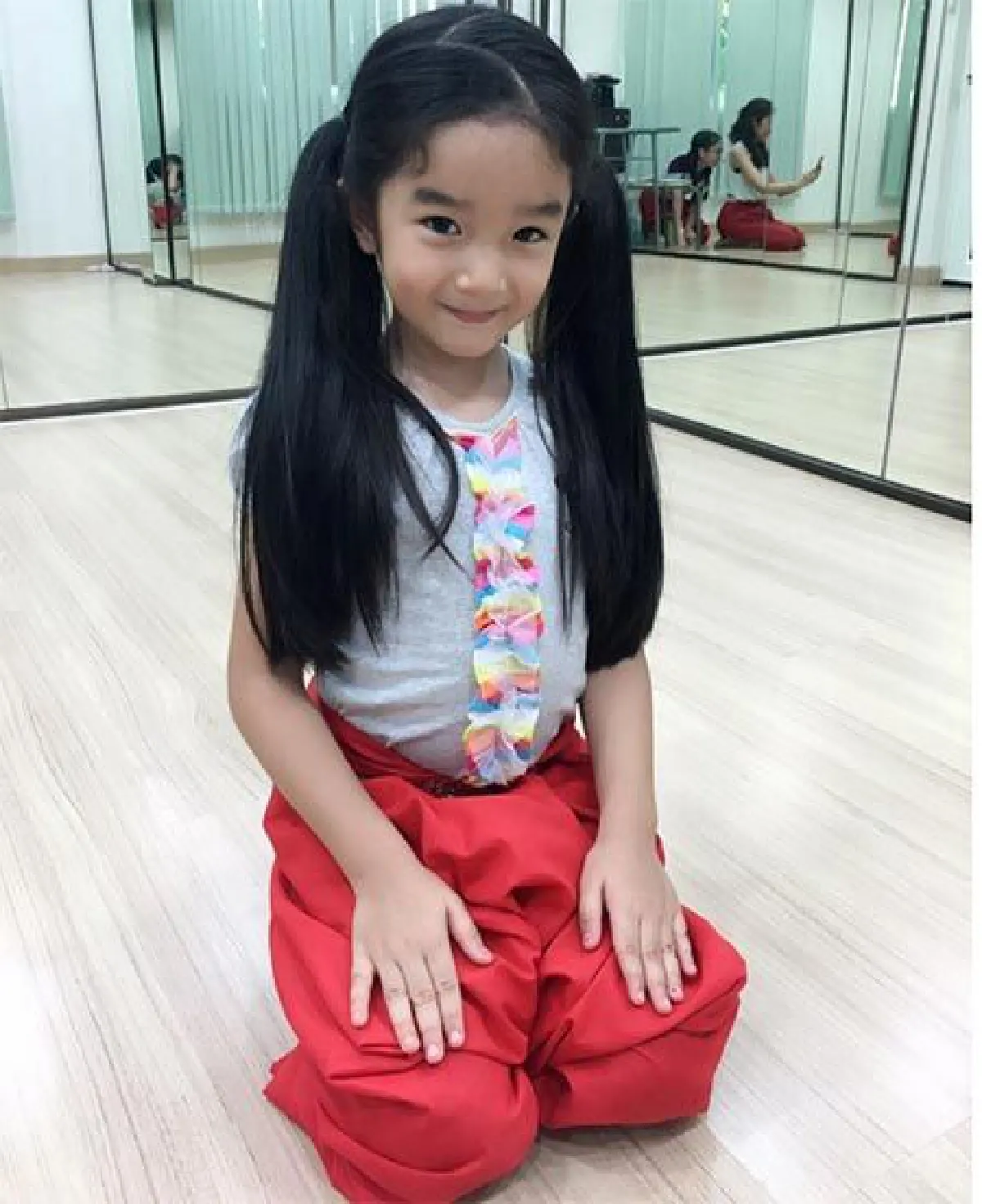 10 ภาพ น้องณดา-ณดล ลูกแม่กบ สุวนันท์ ยิ่งโตยิ่งน่ารักหนักมาก