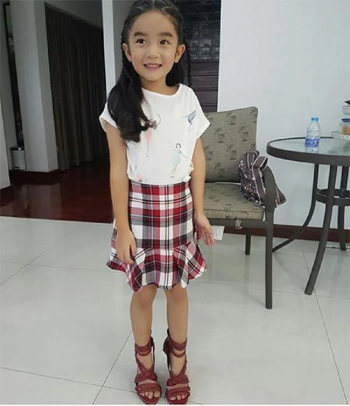 10 ภาพ น้องณดา-ณดล ลูกแม่กบ สุวนันท์ ยิ่งโตยิ่งน่ารักหนักมาก