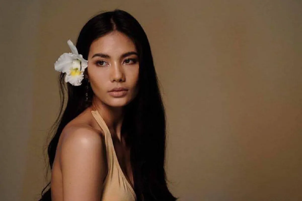 ภาพล่าสุด น้ำตาล ชลิตา อวดเสน่ห์สวยคมก่อนสู้ศึกมิสยูนิเวิร์ส