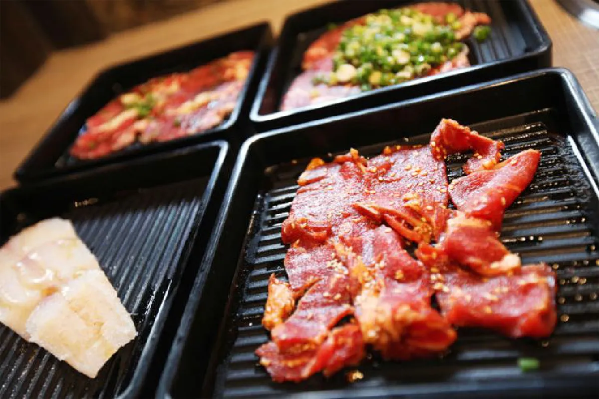 ลิ้มรสเนื้อย่างสูตรโอซากา @เซนิกุ-เทน