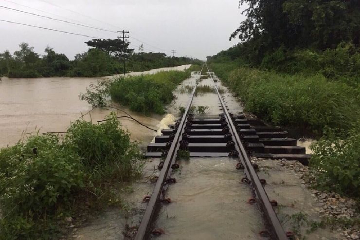 ร.ฟ.ท.ปรับเส้นทางรถไฟสายใต้เลี่ยงน้ำท่วม ร.ฟ.ท.ปรับเส้นทางรถไฟสายใต้เลี่ยงน้ำท่วม