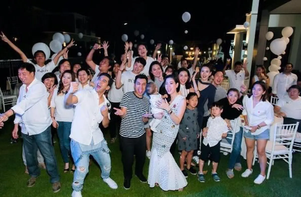 ภรรยาจัดให้! ป๋อ ณัฐวุฒิ แฮปปี้มาก พี่ป๊อด โผล่เซอร์ไพร์สวันเกิด 42 ปี