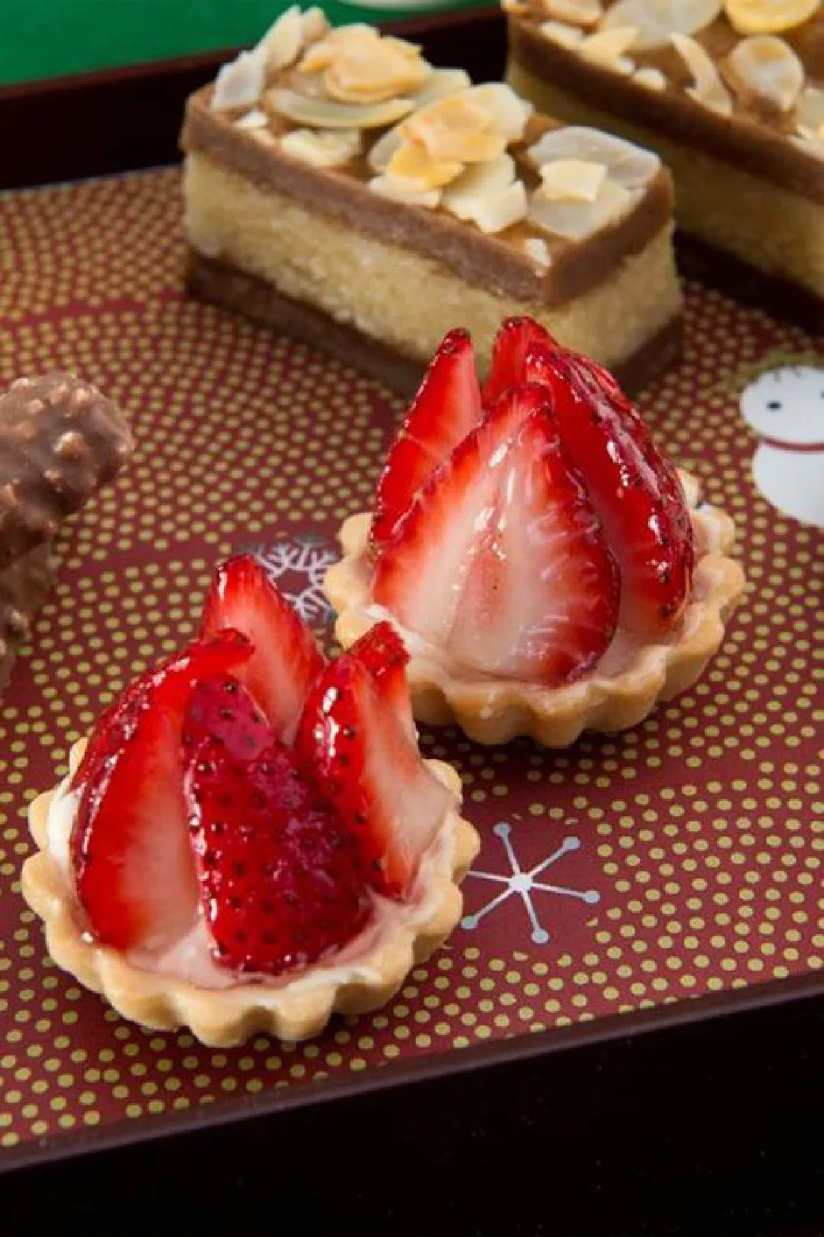 ฉลองเทศกาลแห่งความสุข กับชุดน้ำชายามบ่ายชุดพิเศษ