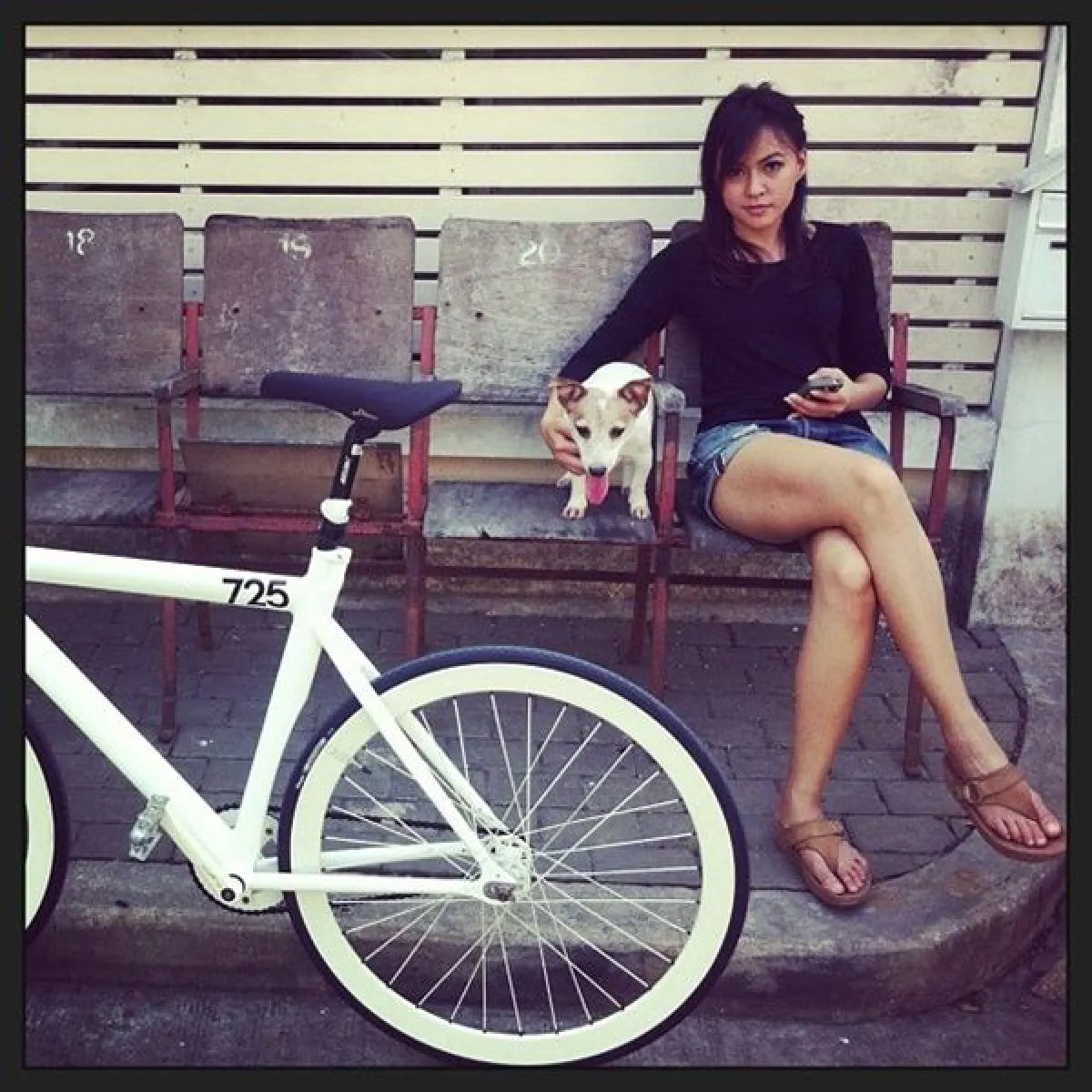 สวยแซ่บนอกจอ! รวมภาพ เฟรช อริศรา-แม่คำปอง จากละครนาคี