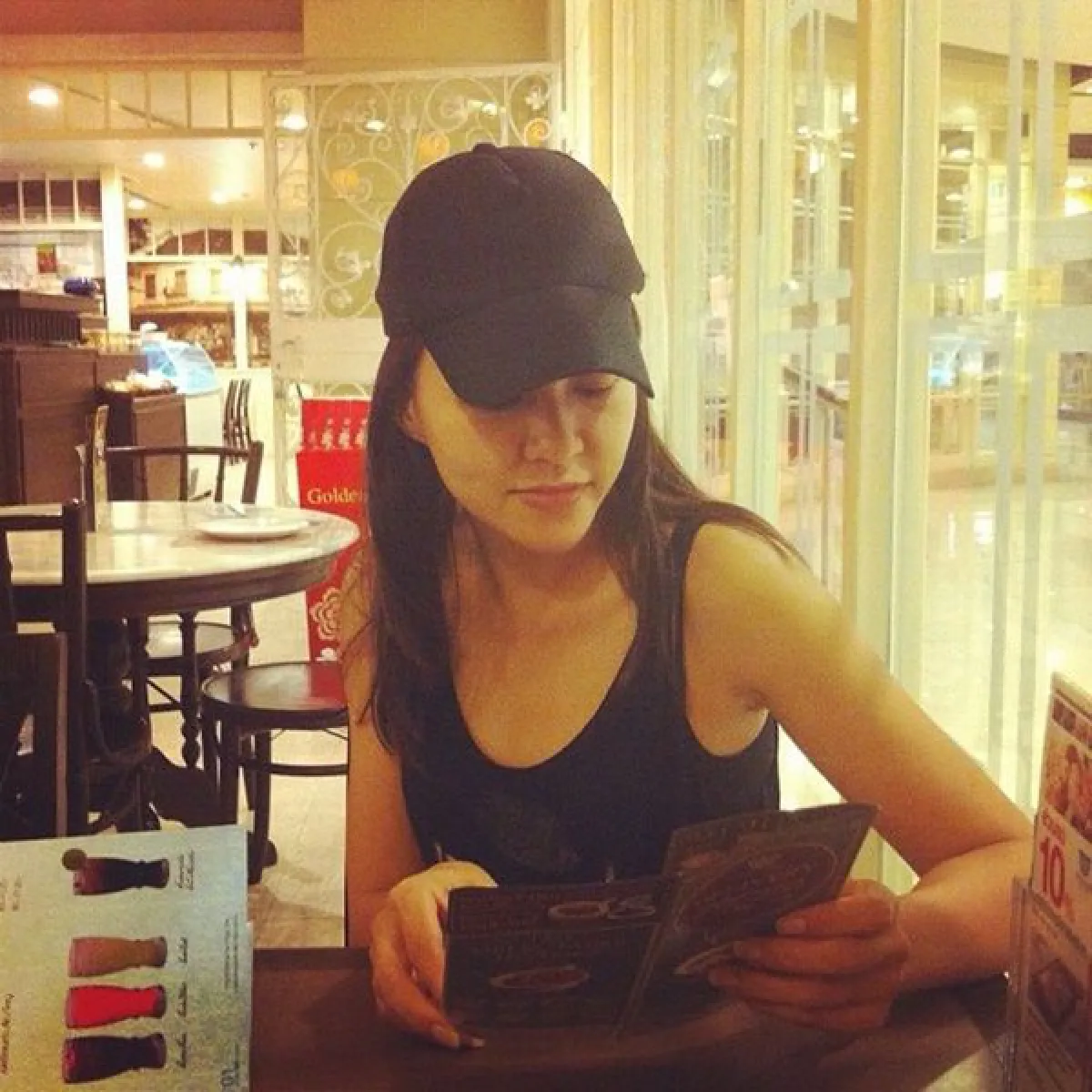 สวยแซ่บนอกจอ! รวมภาพ เฟรช อริศรา-แม่คำปอง จากละครนาคี