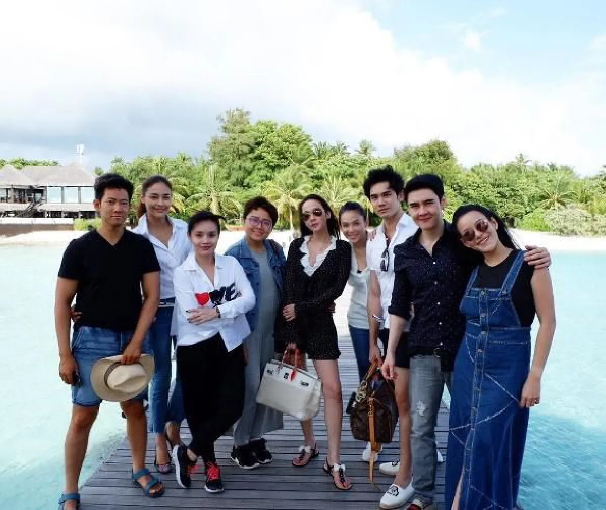 เซ็กซี่ระดับตัวแม่! อั้ม พัชราภา นุ่งบิกินี่อวดหุ่นแซ่บที่มัลดีฟส์