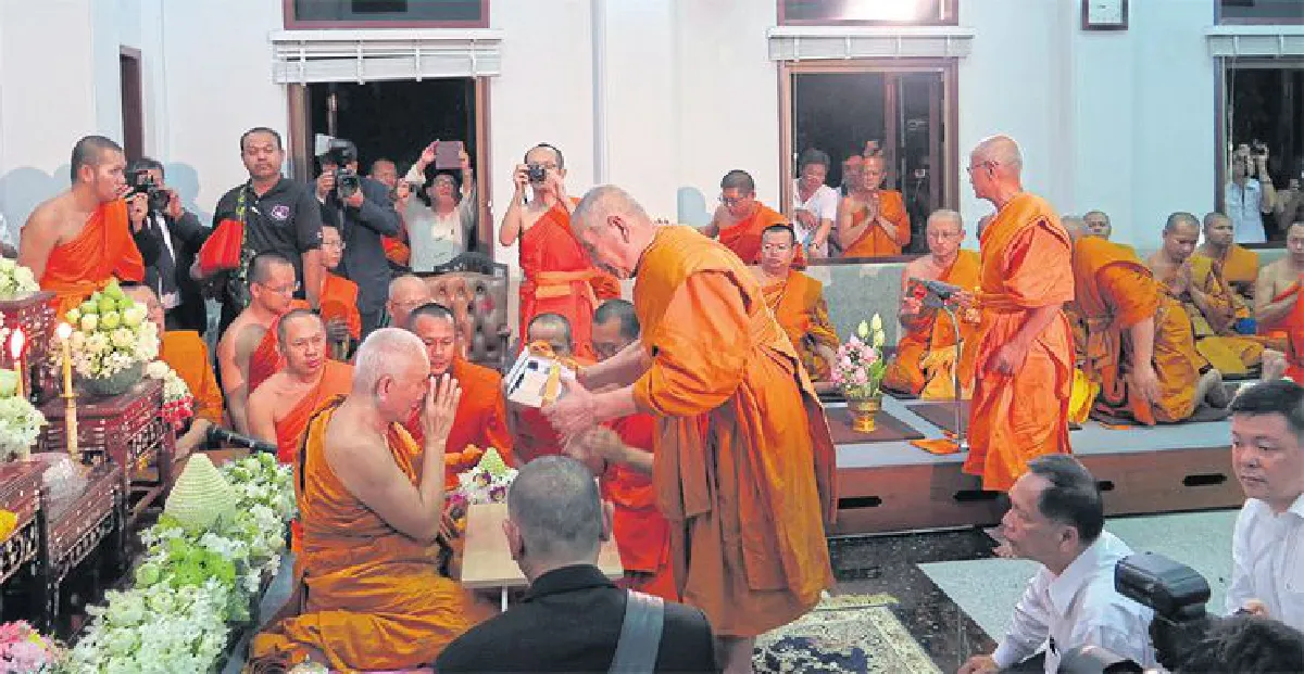 แห่มุทิตาสมเด็จพุทธโฆษาจารย์ล้นวัด