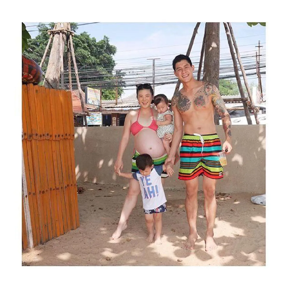 ว่าที่คุณแม่ลูกสาม ฮารุ อุ้มท้องโต 8 เดือนเที่ยวทะเลพัทยา