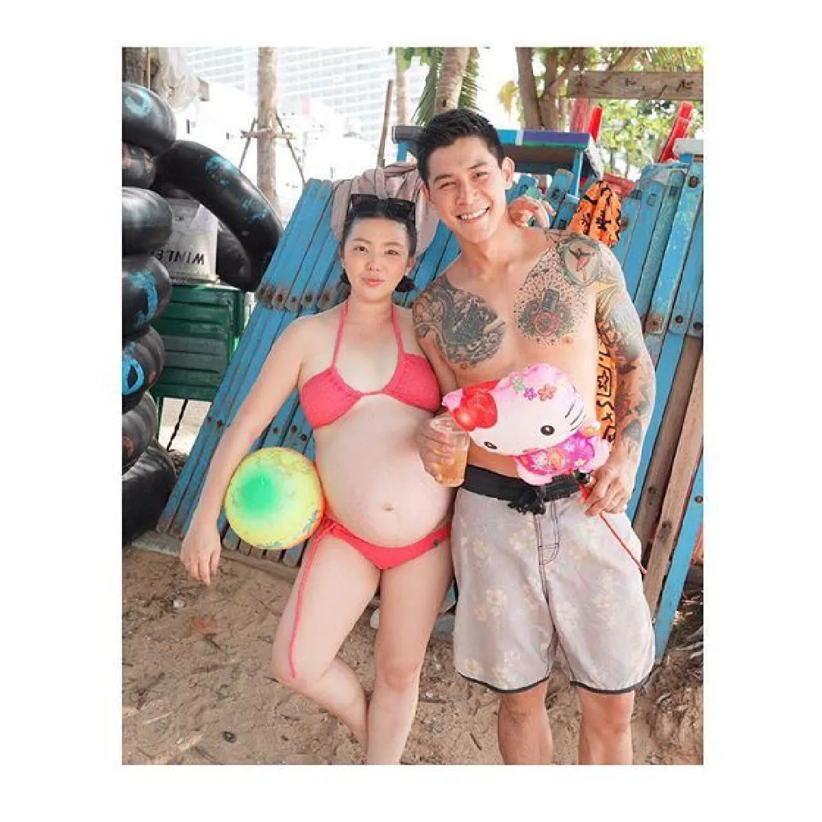 ว่าที่คุณแม่ลูกสาม ฮารุ อุ้มท้องโต 8 เดือนเที่ยวทะเลพัทยา
