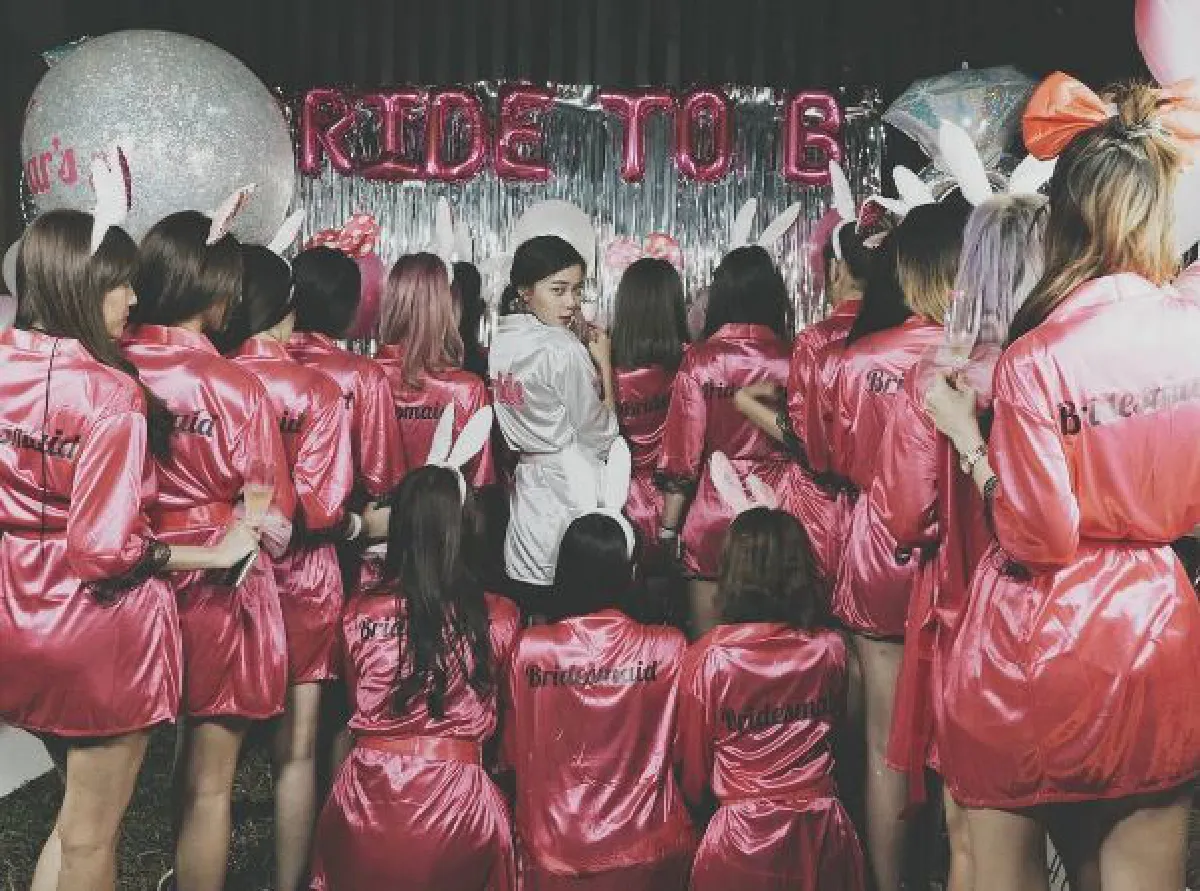 แก๊งเพื่อนสาวแต่งเซ็กซี่..จัดปาร์ตี้สละโสดให้ นิวเคลียร์ หรรษา