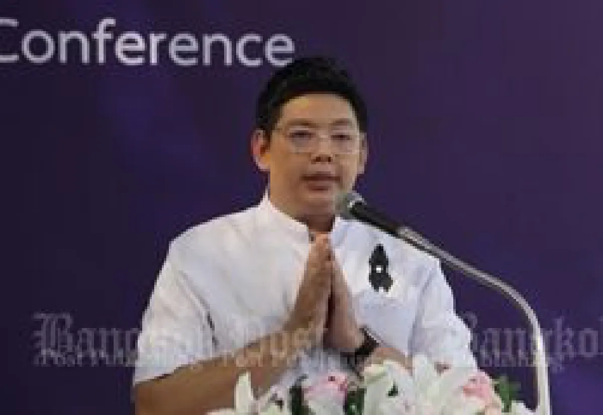 Wat Phra Dhammakaya tense as police raid postponed again