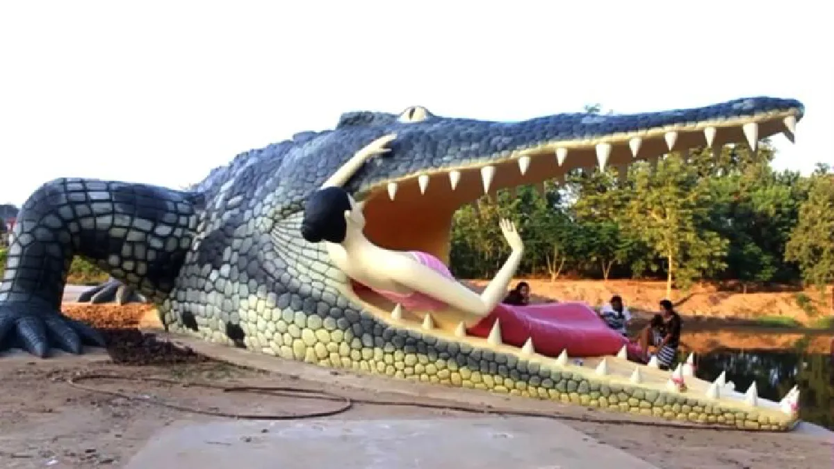 วัดดังพิจิตรปั้นจระเข้ขวางคลองแฝงคติธรรม