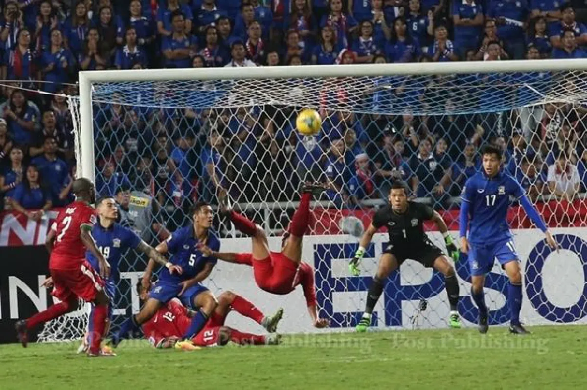 Thais beat Indonesia for record fifth Cup
