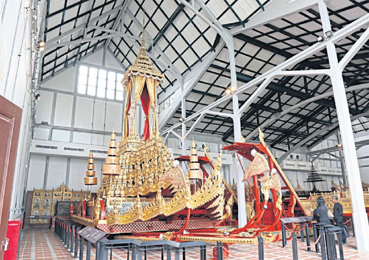 ราชรถ ราชยาน คานหาม ในพระราชพิธีถวายพระเพลิงพระบรมศพ ราชรถ ราชยาน คานหาม ในพระราชพิธีถวายพระเพลิงพระบรมศพ