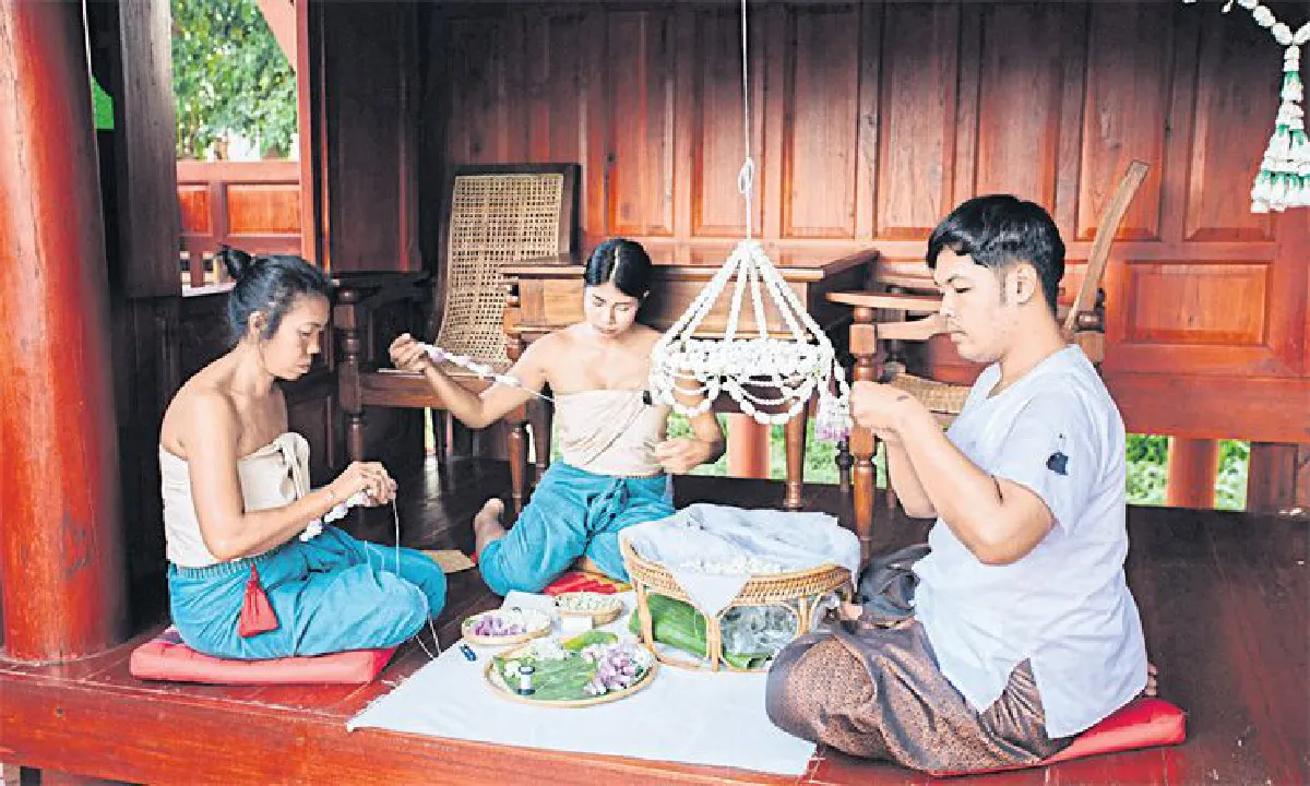 ยุคทองแห่งความศิวิไลซ์ เมืองมัลลิกา ร.ศ. 124