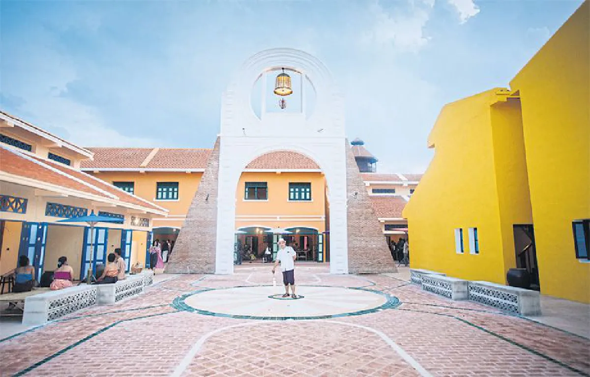 ยุคทองแห่งความศิวิไลซ์ เมืองมัลลิกา ร.ศ. 124