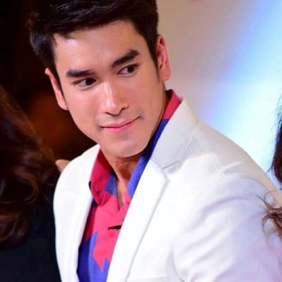 โพลชี้ "นาคี" ละครแห่งปี "แต้ว-เคน" ดารายอดนิยม