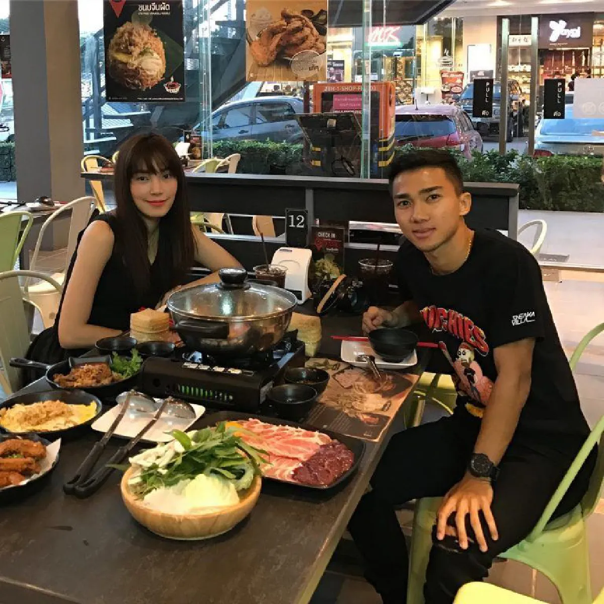 "คนเราจะคบกันได้ ต้องเหมาะสมกันหรอ?" เมย์พิชญ์ โพสต์ซึ้งถึง เมสซี่เจ