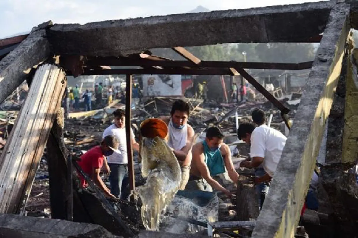 Massive Mexican fireworks blast kills at least 29 (video)