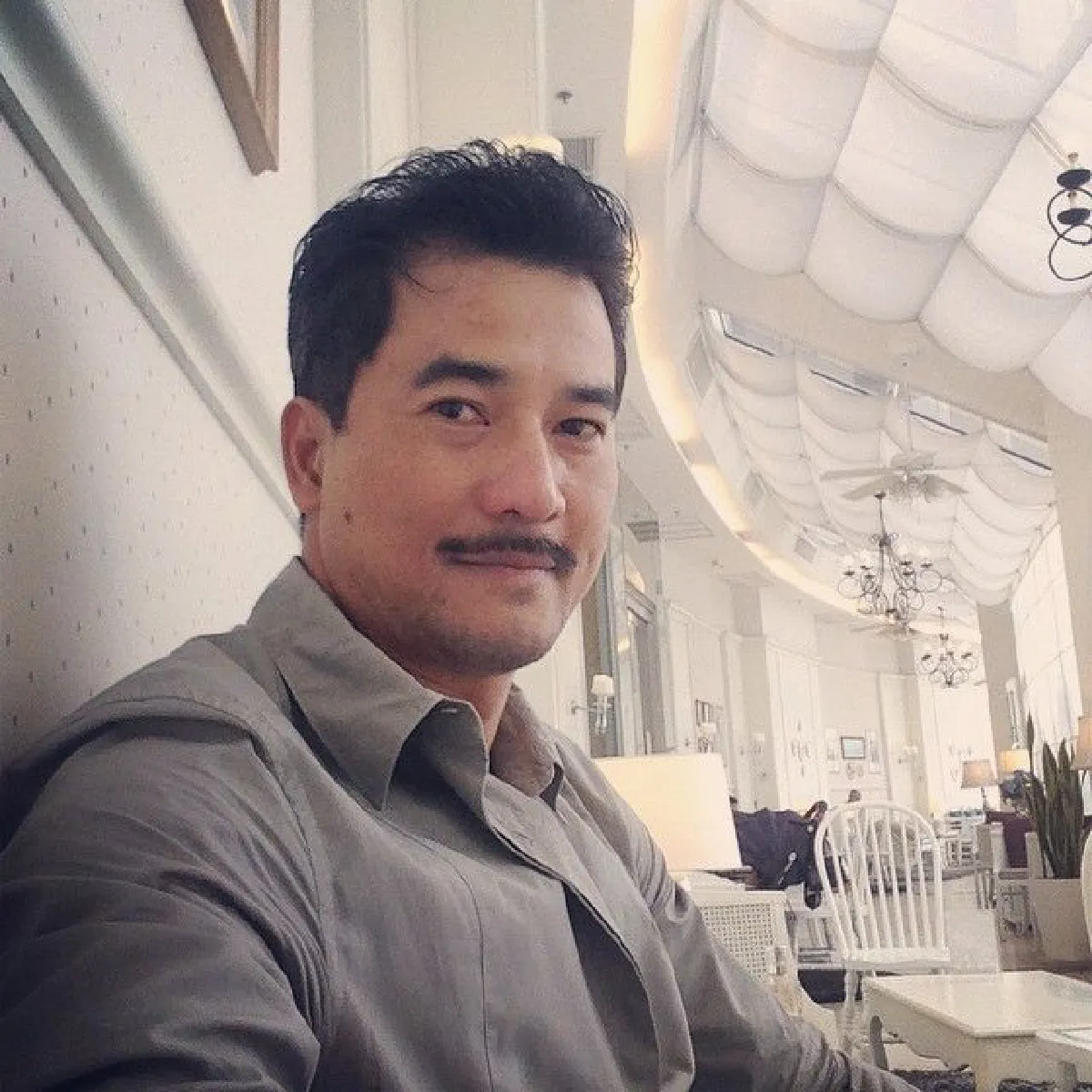 10 ภาพ วิทย์ ภูธฤทธิ์ ในวัย 47 อดีตหวานใจ ซูซี่ หทัยเทพ