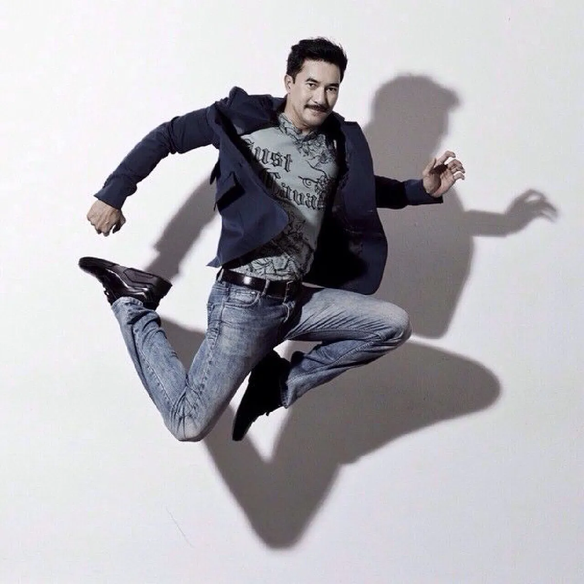 10 ภาพ วิทย์ ภูธฤทธิ์ ในวัย 47 อดีตหวานใจ ซูซี่ หทัยเทพ