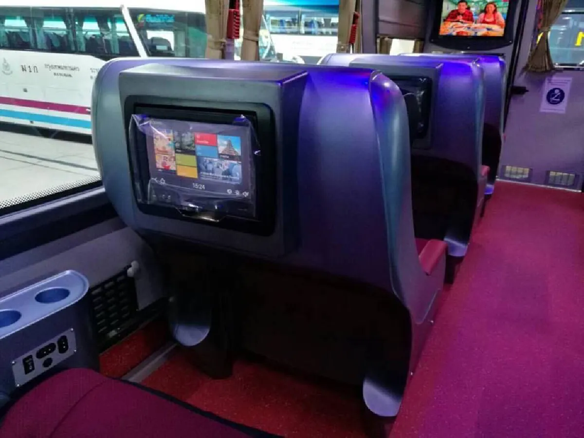 อย่างกับเครื่องบิน! เปิดตัว "เวียงพิงค์บัส" รถทัวร์ซูเปอร์วีไอพี