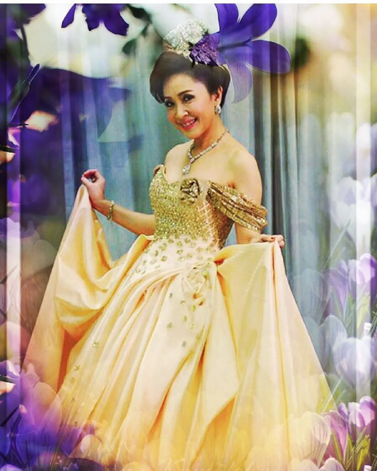 ฟังกันยัง? กวาง กมลชนก โชว์ลูกคอร้องเพลงหมอลำสุดไพเราะ