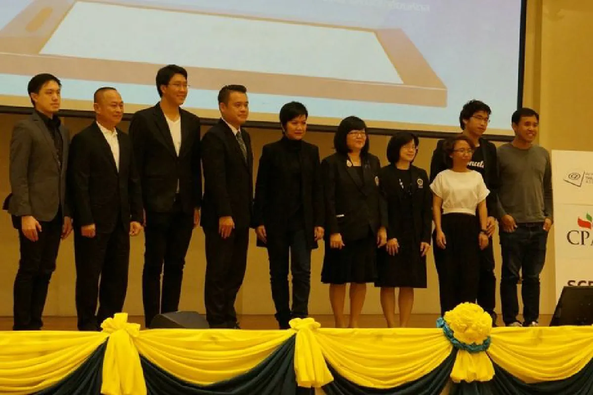 จัดค่ายนักศึกษาป.ตรีเจาะลึกวิชาชีพเว็บมาสเตอร์