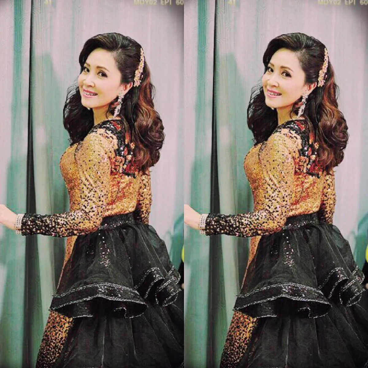 ฟังกันยัง? กวาง กมลชนก โชว์ลูกคอร้องเพลงหมอลำสุดไพเราะ