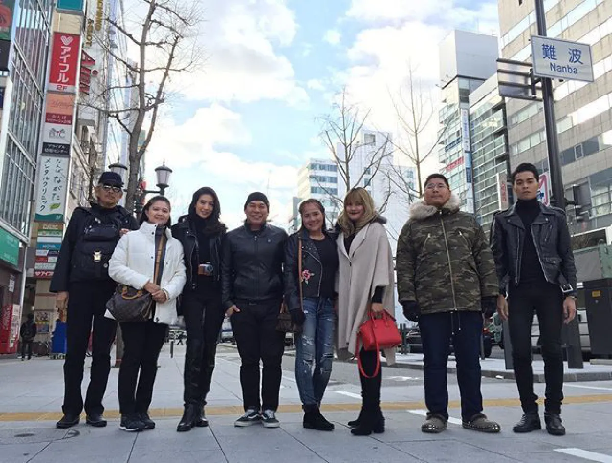 หวานแพ็คคู่! โหน่ง ชะชะช่า จัดทริปใหญ่พาครอบครัวเที่ยวญี่ปุ่น