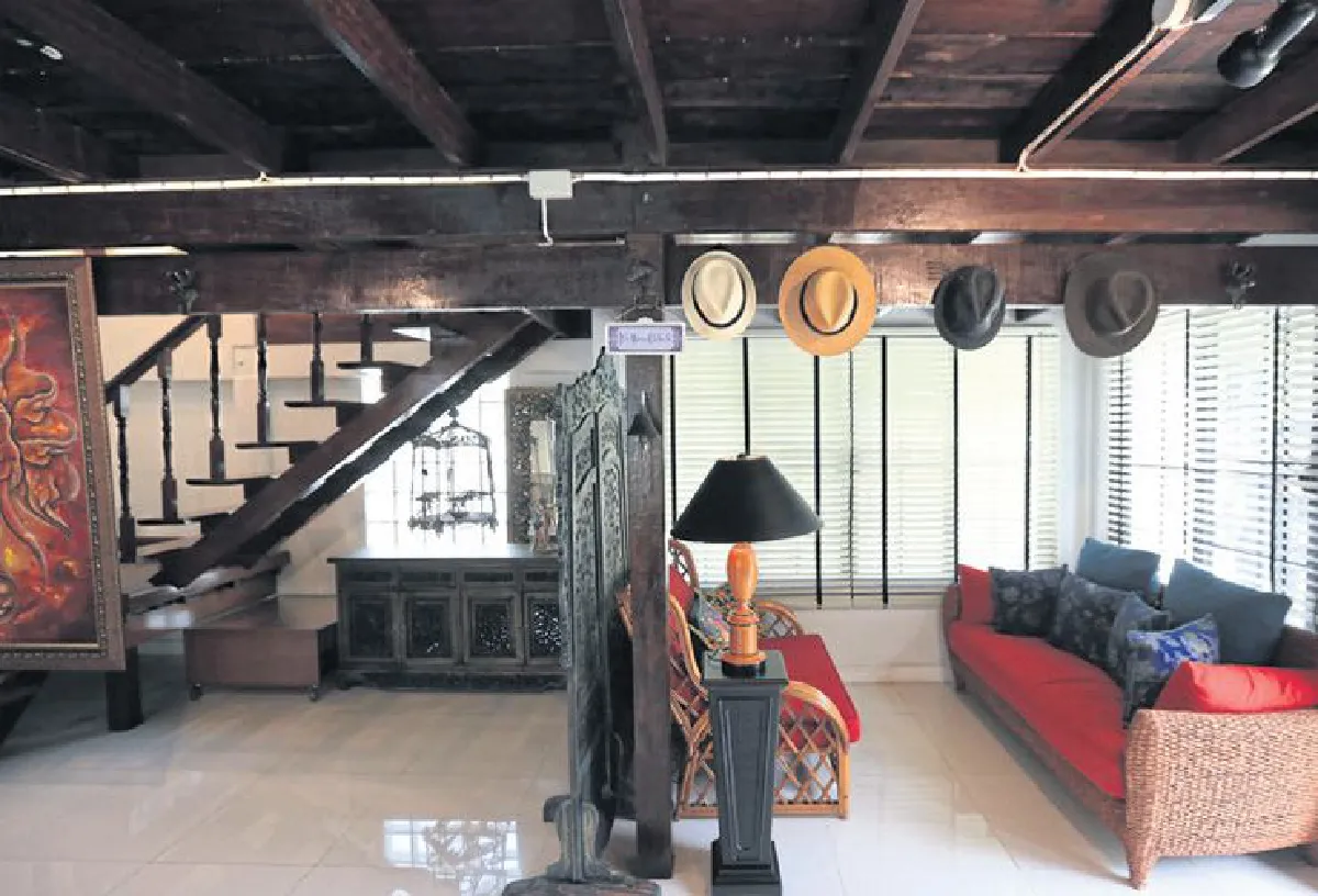 เรือนไทย...พักใจ ‘ไพโรจน์ ชื่นครุฑ’