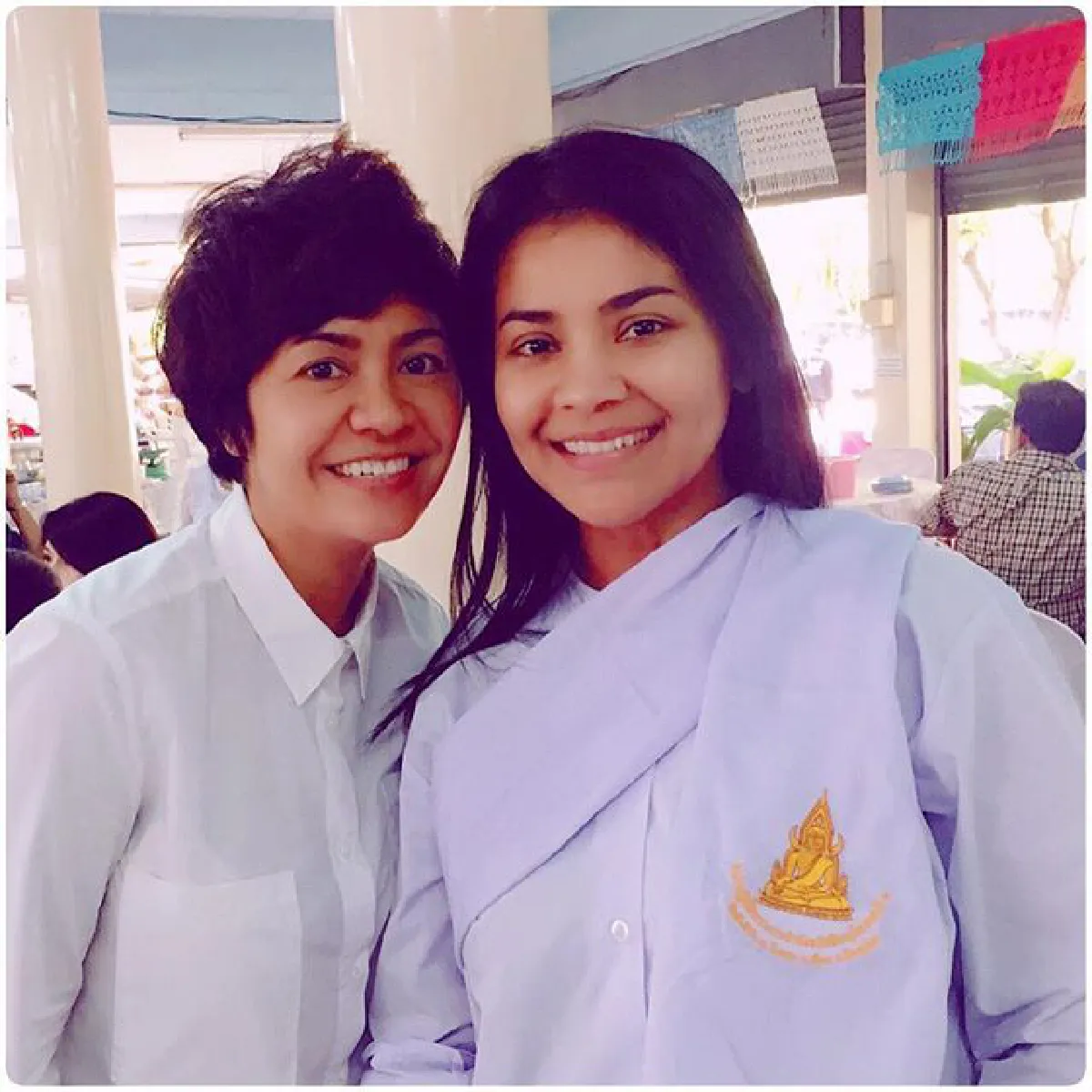 อนุโมทนาบุญ! ตั๊ก ศิริพร บวชยกครอบครัวถวายแด่ในหลวงร.9