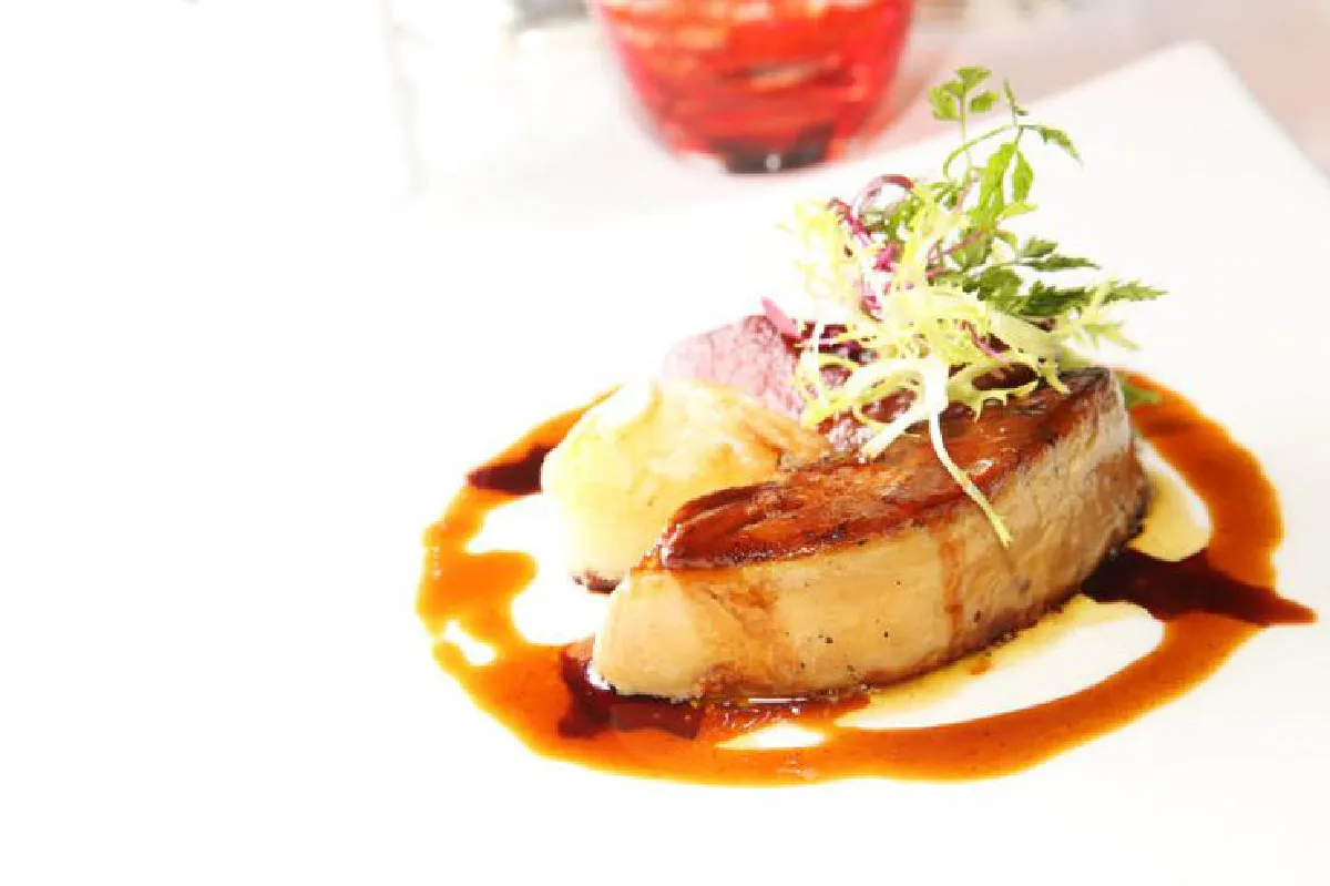 เตรียมเคาต์ดาวน์แบบมีสไตล์ NYE 2016 Red Sky Extravaganza