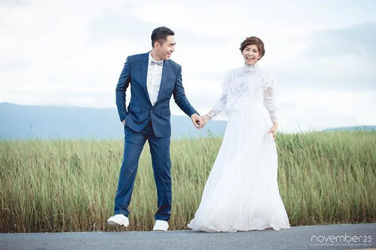 10 ภาพพรีเวดดิ้ง โอ๋ เพชรลดา-ฟิวส์ กิตติศักดิ์ สวยหวานโรแมนติก
