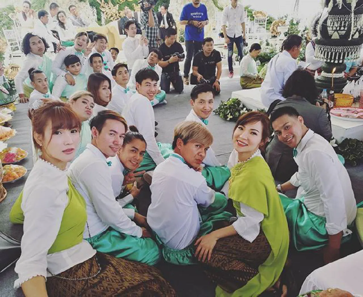 เบื้องหลังความฮาของแก๊งเพื่อนเจ้าสาวในงานวิวาห์ ตุ๊กกี้-บูบู้